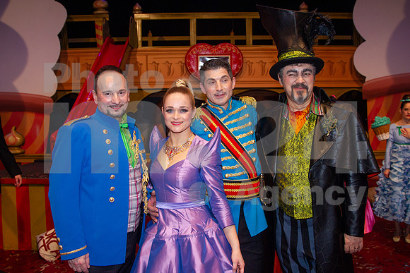 2022-01-20, Ljubezenski napoj, premiera, SNG Opera in balet Ljubljana (Foto - Marko Vavpotič)