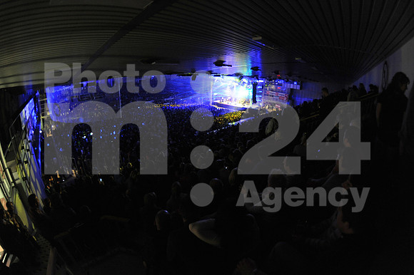 Ljubljana, Hala Tivoli, Concert (6. Rojstni dan Radia Aktual - Birthday of Radio Aktual - Novi Fosili)
