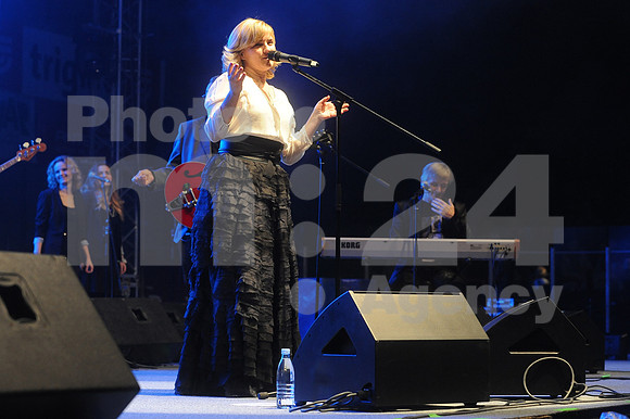 Ljubljana, Hala Tivoli, Concert (6. Rojstni dan Radia Aktual - Birthday of Radio Aktual - Novi Fosili)