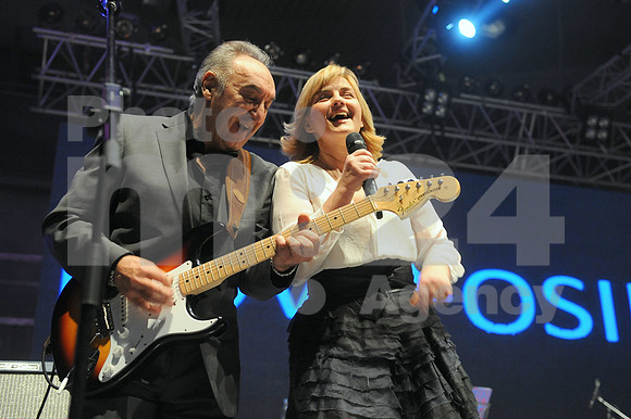 Ljubljana, Hala Tivoli, Concert (6. Rojstni dan Radia Aktual - Birthday of Radio Aktual - Novi Fosili)