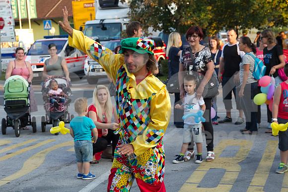 Party (Jernejevo 2016, Petkova Pumpa in Tanja Zagar)