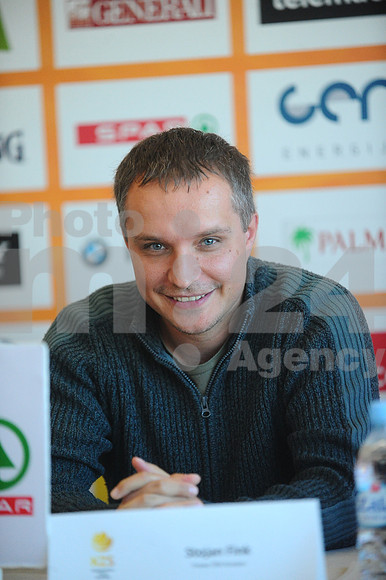 Press conference (League Telemach)