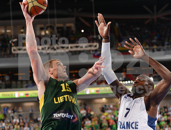 Eurobasket 2013 match (France - Lithuania)