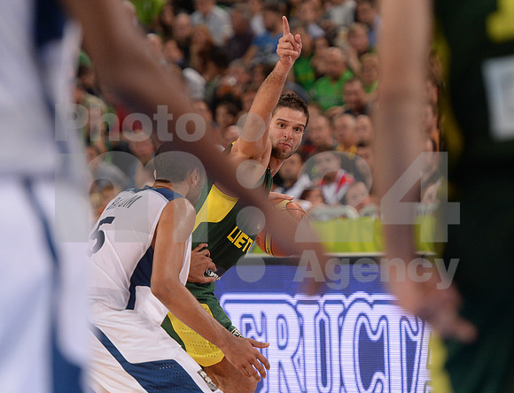 Eurobasket 2013 match (France - Lithuania)