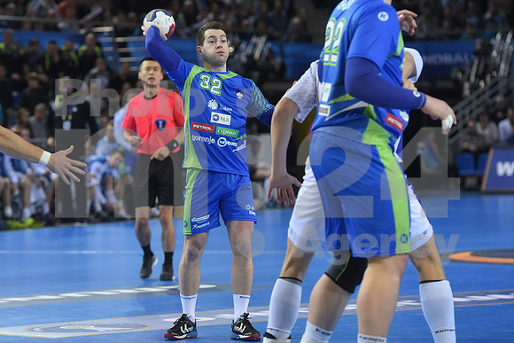 Group B (Slovenia - Iceland)