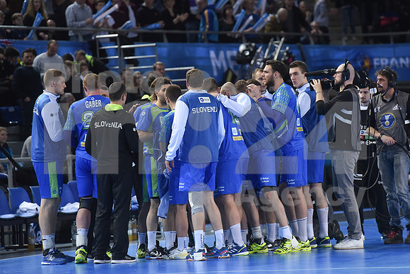 Group B (Slovenia - Iceland)