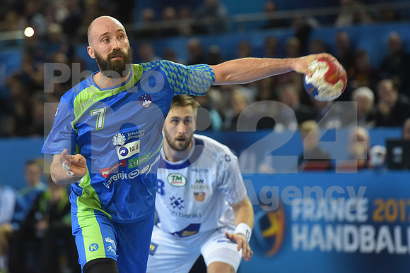 Group B (Slovenia - Iceland)
