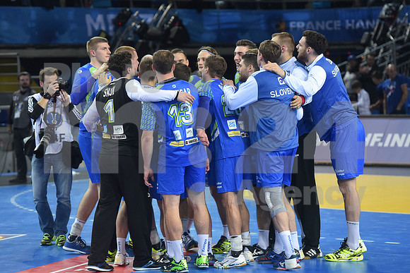 Group B (Slovenia - Iceland)