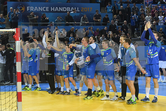 Group B (Slovenia - Iceland)