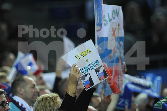 Group B (Slovenia - Iceland)