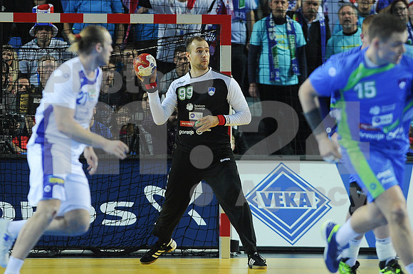 Group B (Slovenia - Iceland)