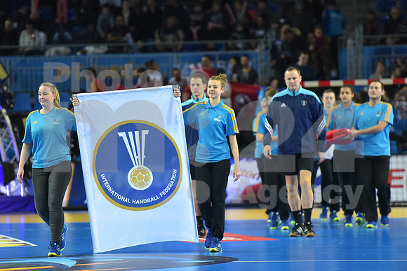 Group B (Slovenia - Tunisia)