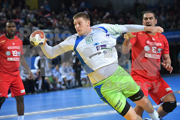 Group B (Slovenia - Tunisia)