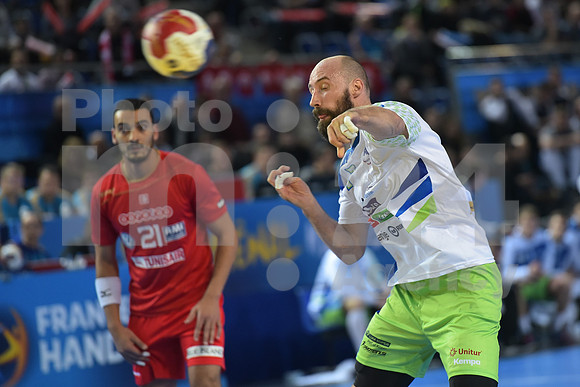 Group B (Slovenia - Tunisia)