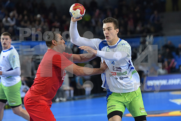 Group B (Slovenia - Tunisia)