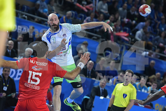 Group B (Slovenia - Tunisia)