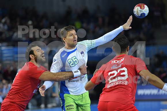 Group B (Slovenia - Tunisia)