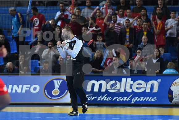 Group B (Slovenia - Tunisia)