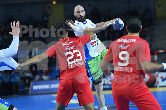 Group B (Slovenia - Tunisia)