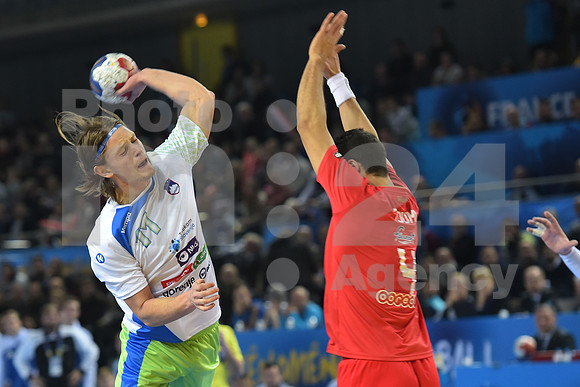 Group B (Slovenia - Tunisia)