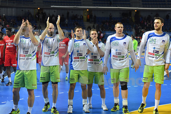Group B (Slovenia - Tunisia)