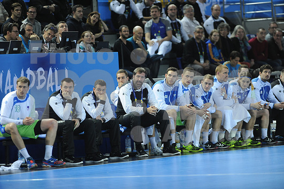 Group B (Slovenia - Tunisia)
