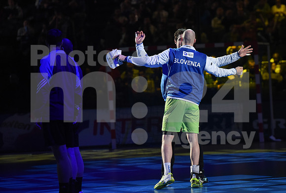 Quarter-finals (Slovenia - Qatar)