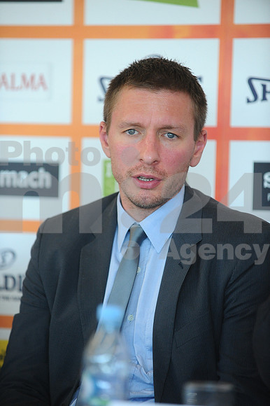 Press conference (League Telemach)