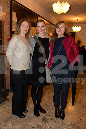 Premiere (ABC oder Krieg, premiera)