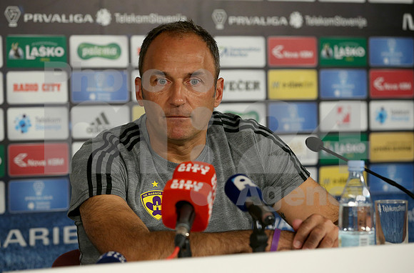 Pres Conference, (NK Maribor)