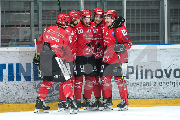 Alps Hockey League ( HDD Jesenice - Steel Wings Linz )