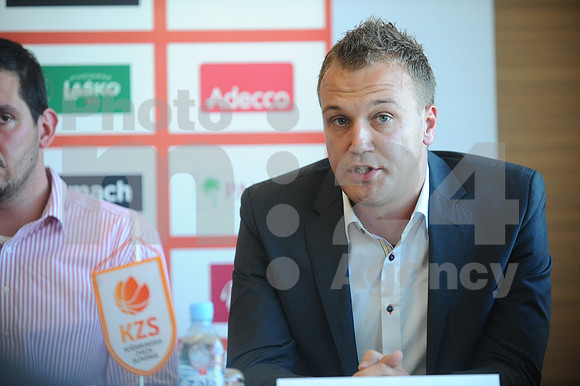 Press conference (League Telemach)