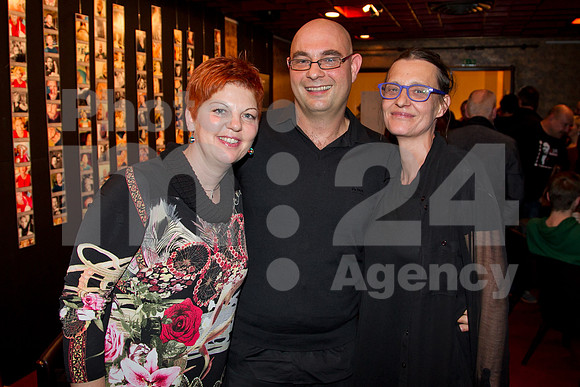 Premiere (ABC oder Krieg, premiera)