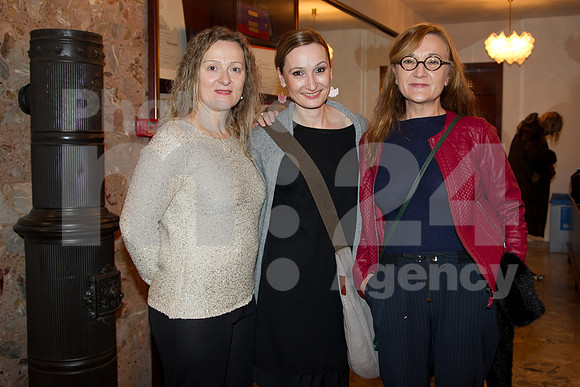 Premiere (ABC oder Krieg, premiera)