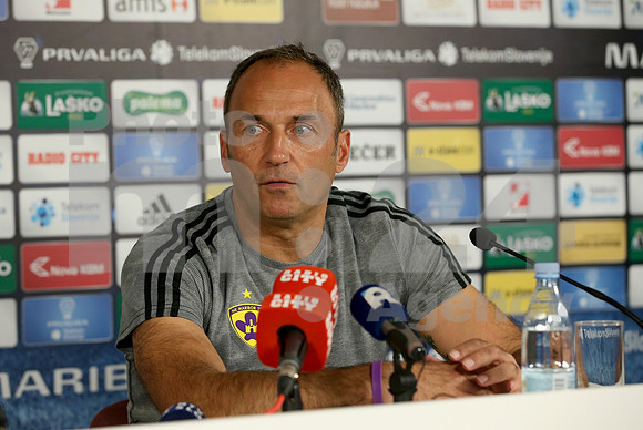 Pres Conference, (NK Maribor)