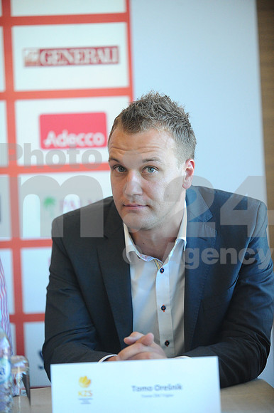 Press conference (League Telemach)
