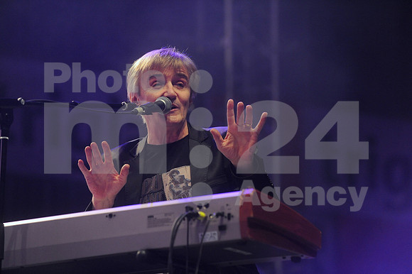 Ljubljana, Hala Tivoli, Concert (6. Rojstni dan Radia Aktual - Birthday of Radio Aktual - Novi Fosili)