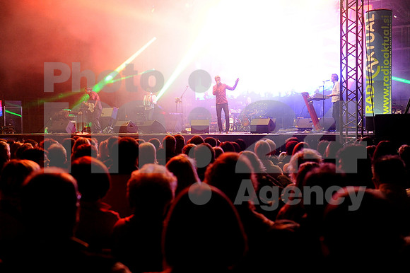 Ljubljana, Hala Tivoli, Concert (6. Rojstni dan Radia Aktual - Birthday of Radio Aktual - Novi Fosili)
