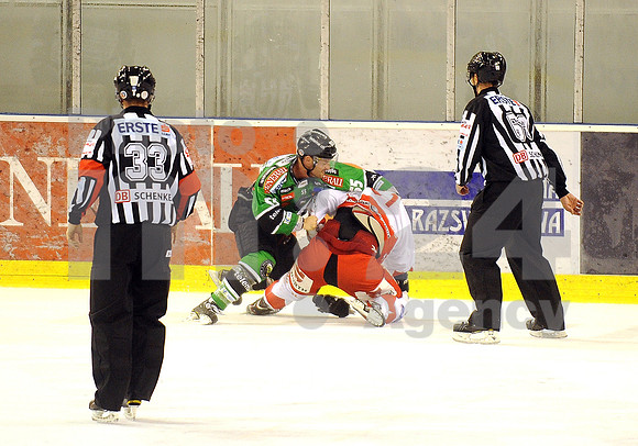 Ice Hockey - EBEL League (Olimpija - Bolzano)