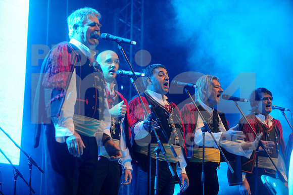 Ljubljana, Hala Tivoli, Concert (6. Rojstni dan Radia Aktual - Birthday of Radio Aktual - Novi Fosili)