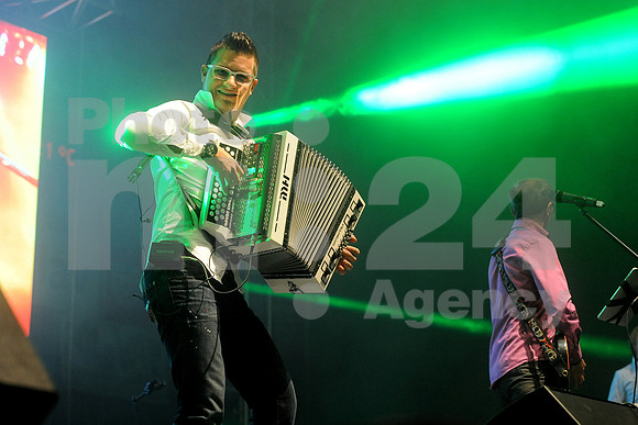 Ljubljana, Hala Tivoli, Concert (6. Rojstni dan Radia Aktual - Birthday of Radio Aktual - Novi Fosili)