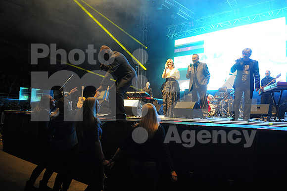 Ljubljana, Hala Tivoli, Concert (6. Rojstni dan Radia Aktual - Birthday of Radio Aktual - Novi Fosili)