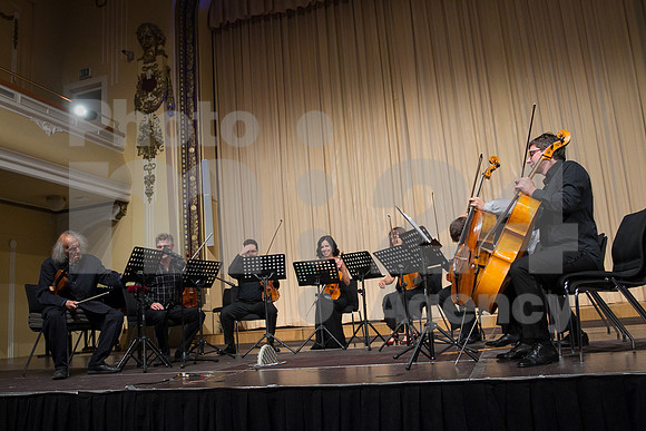 Concert (Koncert violinista Ivryja Gitlisa in staticna predstavitev vozila Audi Q2)
