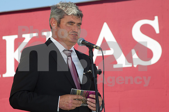 Opening Ceremony (Prenovljena klet in trgovina Vinakras)