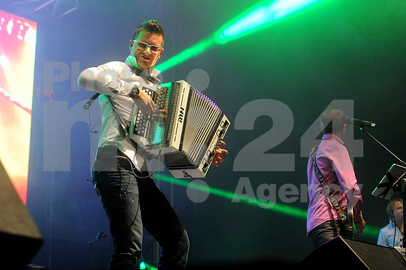 Ljubljana, Hala Tivoli, Concert (6. Rojstni dan Radia Aktual - Birthday of Radio Aktual - Novi Fosili)
