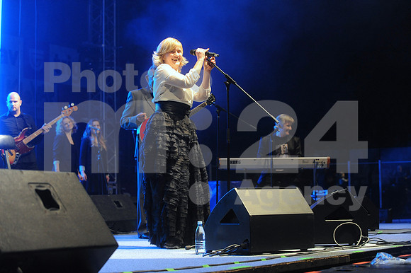 Ljubljana, Hala Tivoli, Concert (6. Rojstni dan Radia Aktual - Birthday of Radio Aktual - Novi Fosili)