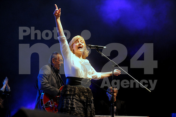 Ljubljana, Hala Tivoli, Concert (6. Rojstni dan Radia Aktual - Birthday of Radio Aktual - Novi Fosili)