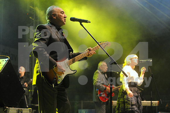 Ljubljana, Hala Tivoli, Concert (6. Rojstni dan Radia Aktual - Birthday of Radio Aktual - Novi Fosili)