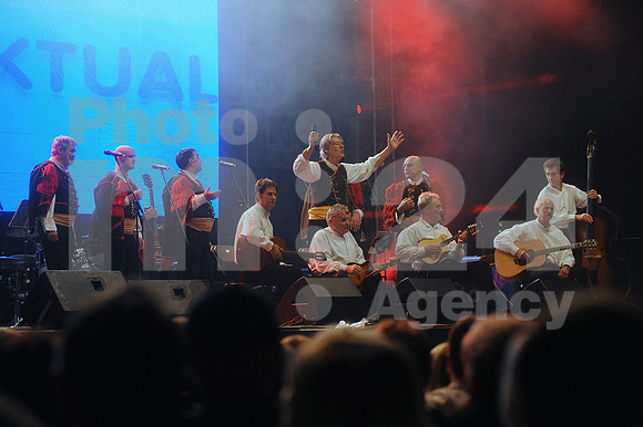 Ljubljana, Hala Tivoli, Concert (6. Rojstni dan Radia Aktual - Birthday of Radio Aktual - Novi Fosili)