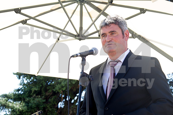 Opening Ceremony (Prenovljena klet in trgovina Vinakras)